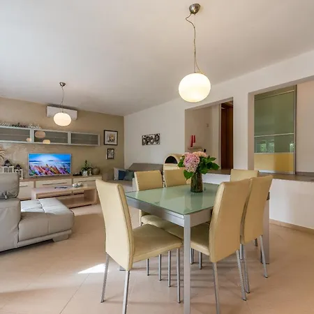 Natura Apartman *